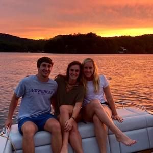 Meet your Posher, Marie